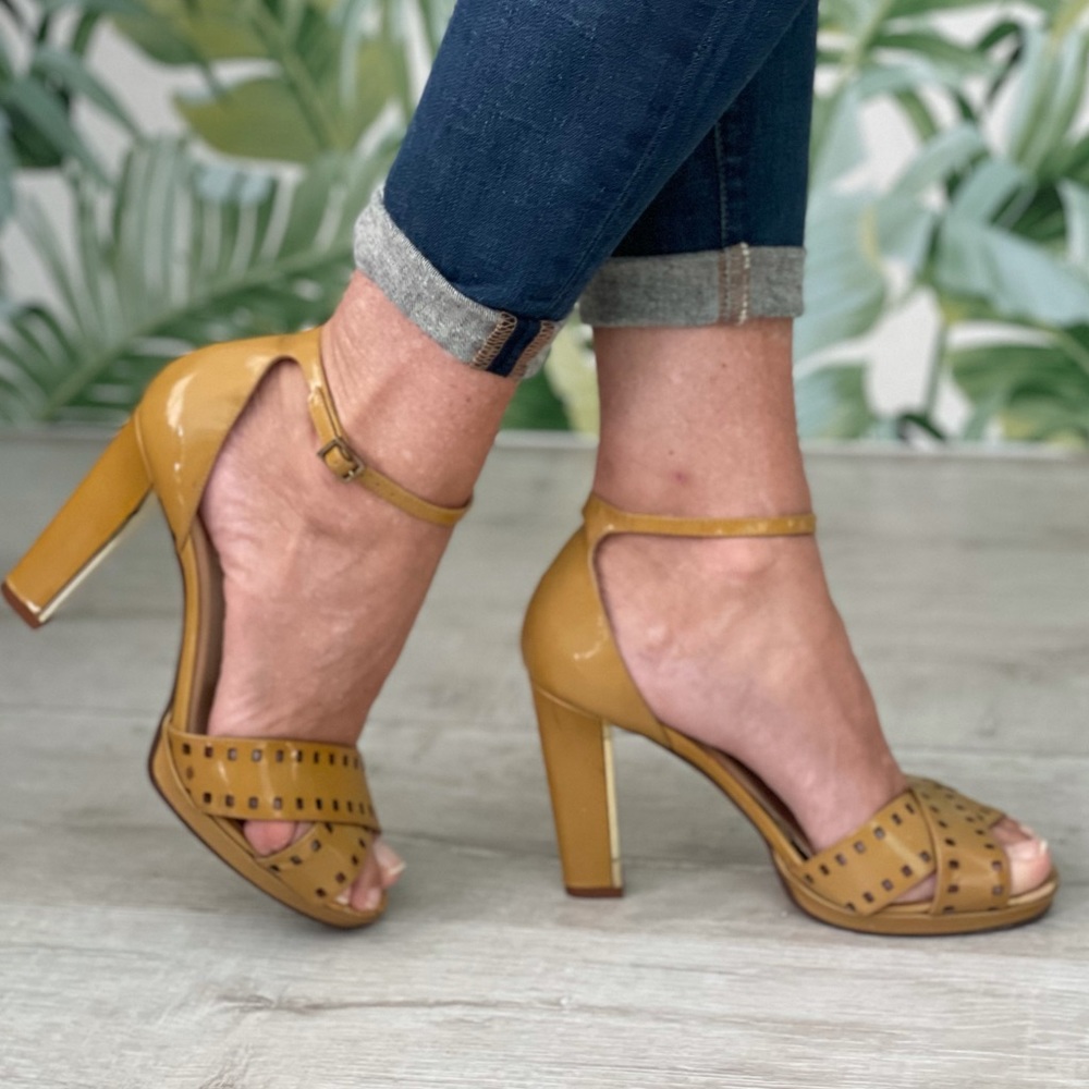 KATE SPADE NEW YORK SANDALS